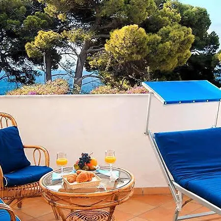 Nautilus 3* Capri